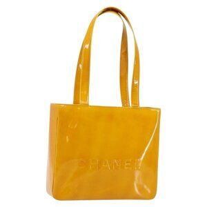 CHANEL Tote Bag Patent leather Yellow Gold CC Auth 142937